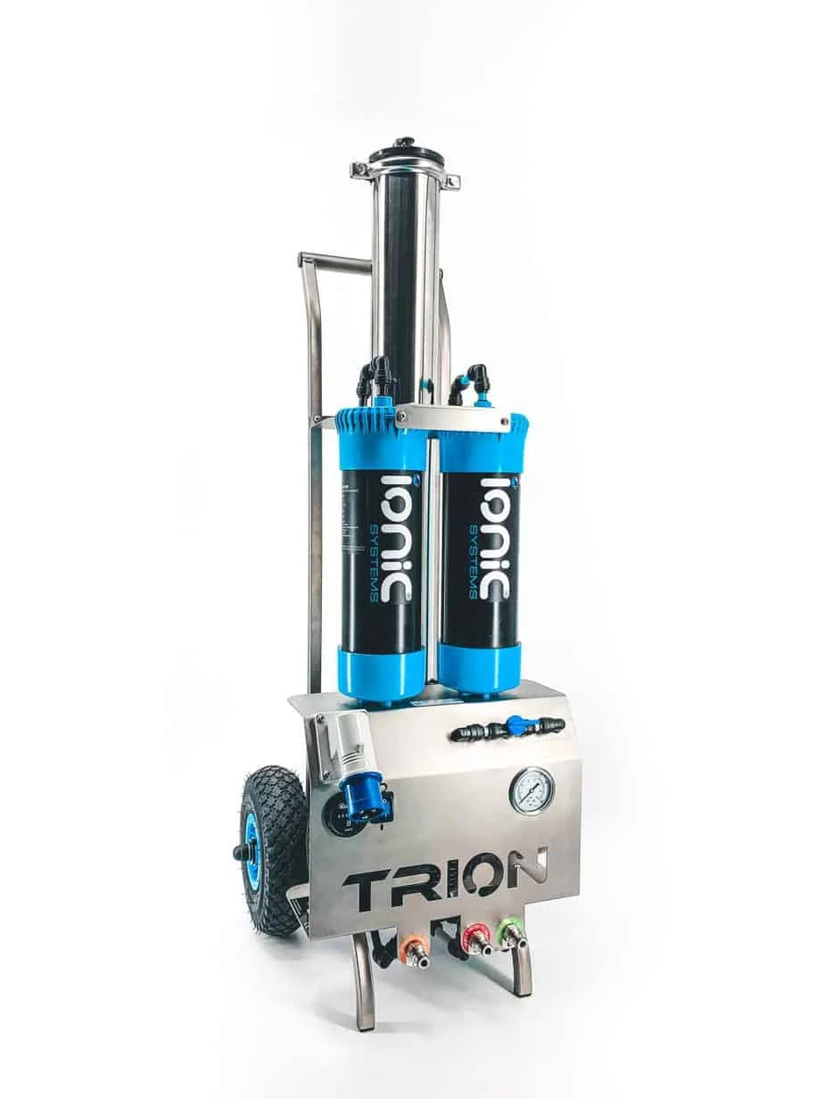 Trion™ Modern mobiel omgekeerde osmosesysteem (2 operators)